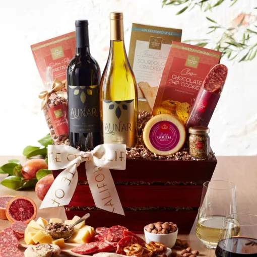 Getaway-Wine-Gift-Basket.webp